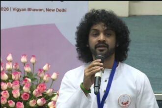 Singer Brijesh Mishra from Greater Noida performed in front of the President at the Vigyan Bhavan. IMAGE CREDIT TO REPORTER