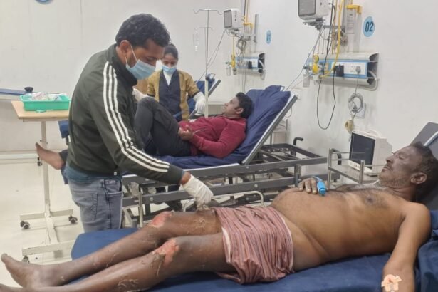 A major accident occurred in Shamli while destroying confiscated alcohol; two policemen and two watchmen were burned, with one in critical condition. IMAGE CREDIT TO POLICE & REPORTER