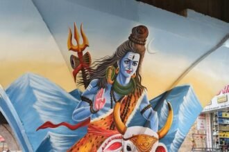On Maha Shivaratri, the Municipal Corporation created a painting of Lord Shiva near the Shridudheswarnath Temple. IMAGE CREDIT TO NAGAR NIGAM