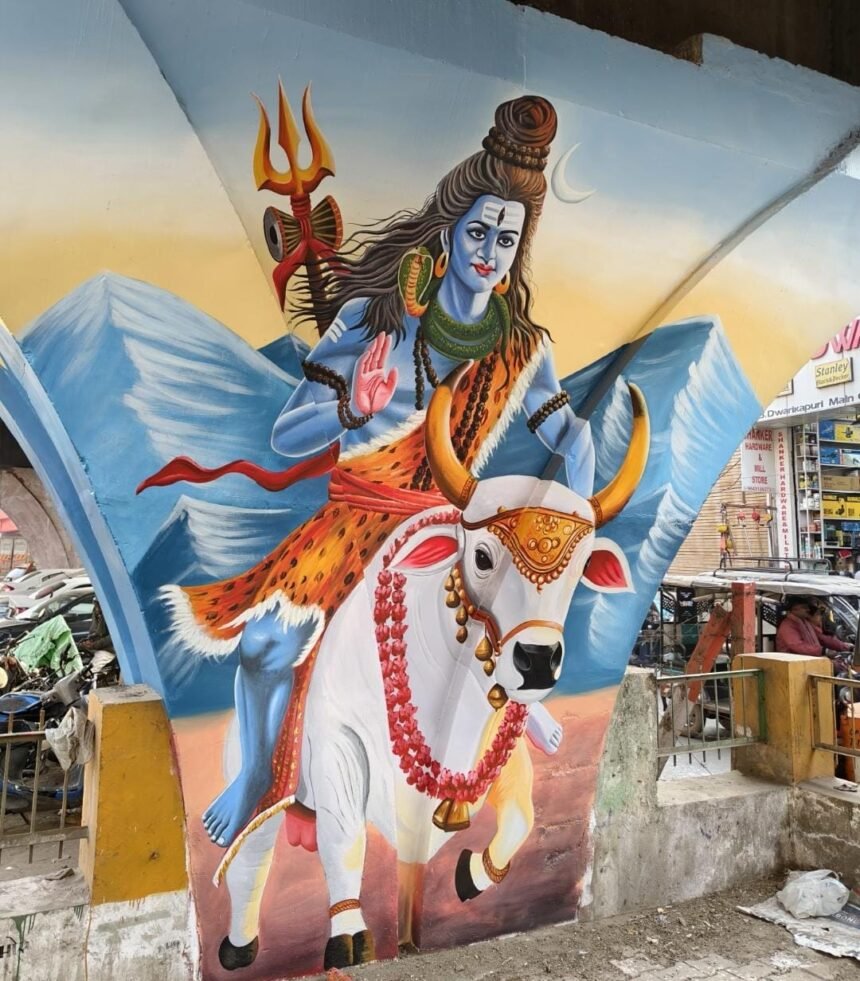 On Maha Shivaratri, the Municipal Corporation created a painting of Lord Shiva near the Shridudheswarnath Temple. IMAGE CREDIT TO NAGAR NIGAM