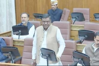 Issue of pending payments to sugarcane farmers echoed in the **Legislative Council**; **Kiranpal Kashyap** demanded strict action. IMAGE CREDIT TO किरणपाल कश्यप