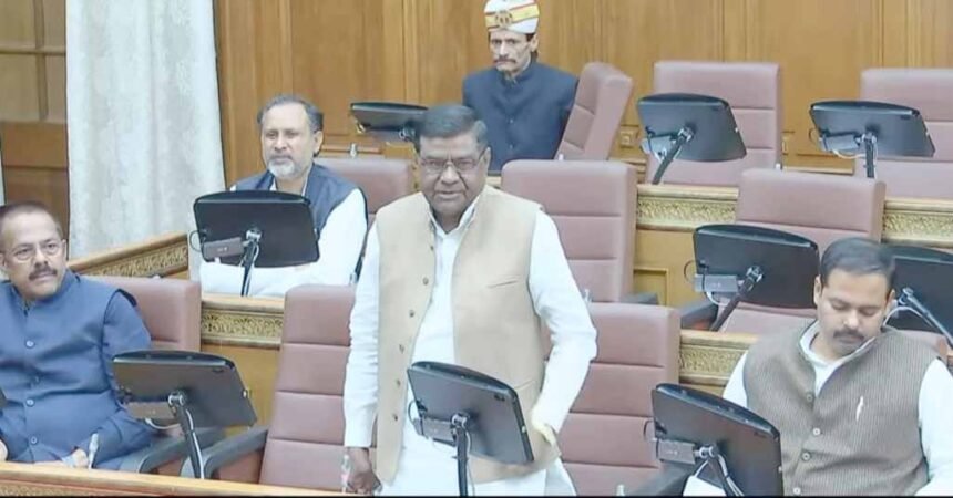 Issue of pending payments to sugarcane farmers echoed in the **Legislative Council**; **Kiranpal Kashyap** demanded strict action. IMAGE CREDIT TO किरणपाल कश्यप