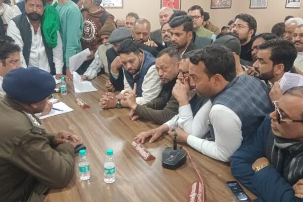 Fraud Case Filed in Land Deal; Lawyers Stage Sit-in at Tehsil Against Bar Association Secretary’s Report IMAGE CREDIT TO REPORTER