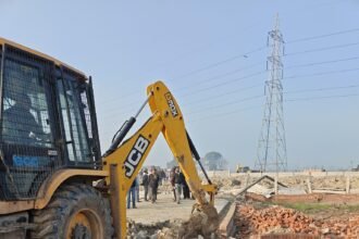 Strict Action on Illegal Settlements in Rohillapur’s Flood-Prone Area; Greater Noida Authority Clears 18,000 sq. m. of Land. IMAGE CREDIT TO AUTHORITY