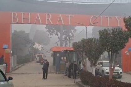 Bharat City Society: Three minor sisters committed suicide by jumping from the balcony of their flat. IMAGE CREDIT TO REPORTER