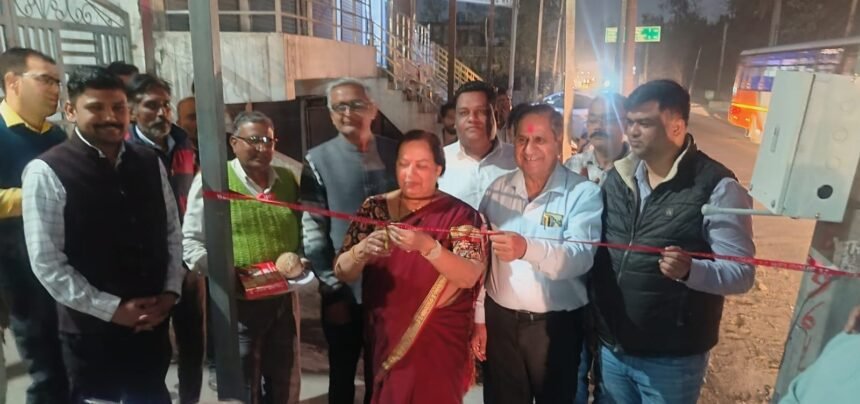 नगर पालिका परिषद बिजनौर Inaugurates New Street Lighting System; Roads Illuminate with Bright White Glow. IMAGE CREDIT TO नगर पालिका