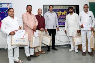 Holi Milan Samaroh held at Sharda University’s School of Dental Science in honor of Community Health Warriors. IMAGE CREDIT TO यूनिवर्सिटी