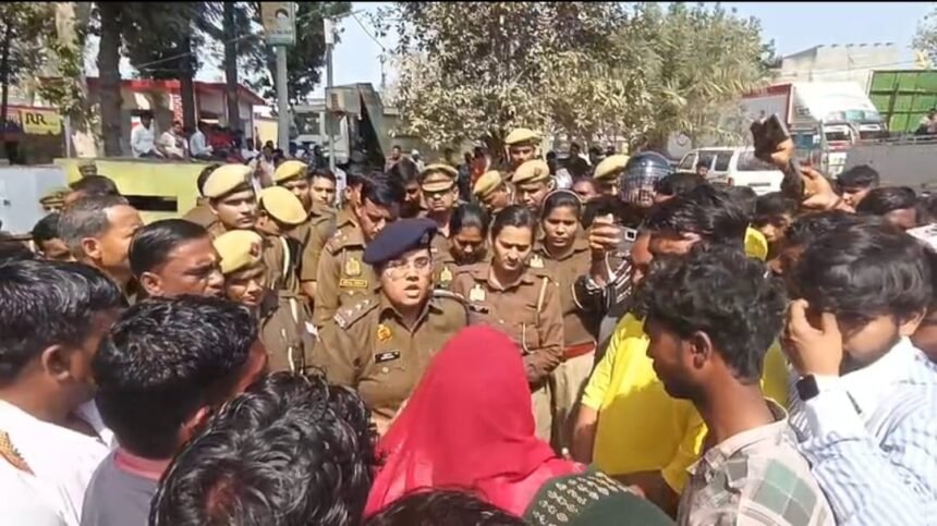 Firing in broad daylight in Pushpavati Pooth village on Holi IMAGE CREDIT TO POLICE