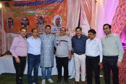 Entrepreneurs had a great time celebrating Holi at the IIA and DIA Holi festival. IMAGE CREDIT TO इंडियन इंडस्ट्रीज एसोसिएशन