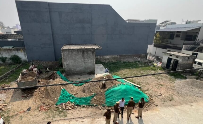 In the cough syrup case, Ghaziabad police took action again; froze assets worth ₹13 crore of 2 accused IMAGE CREDIT TO POLICE