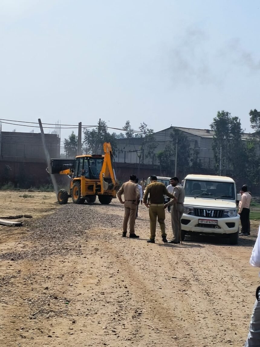 GDA’s Bulldozer in Dasna: Illegal colony spread over 12,000 square meters demolished; major action amid protests IMAGE CREDIT TO AUTHORITY