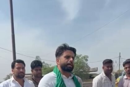 Sensation in Dadri: 32-year-old man beaten to death with bricks, villagers protest on GT Road. IMAGE CREDIT TO REPORTER