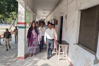 Administration vigilant to conduct Sub-Inspector recruitment exam peacefully; DM inspects examination center IMAGE CREDIT TO सूचना विभाग