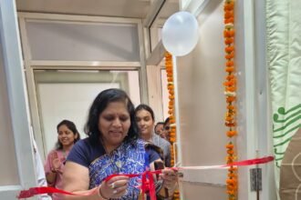 Chief Income Tax Commissioner Dr. Renuka Jain Gupta inaugurated the infant care room at Ghaziabad Passport Office IMAGE CREDIT TO पासपोर्ट कार्यालय