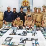 Ghaziabad Nagar Zone Police recovered 555 mobile phones, handed them over to the owners IMAGE CREDIT TO POLICE