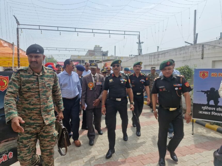 Ex-Servicemen Rally in Jewar: Veer Naris Honored; Assurance Given to Resolve Veterans’ Issues After Hearing Their Concerns IMAGE CREDIT TO रिपोर्टर