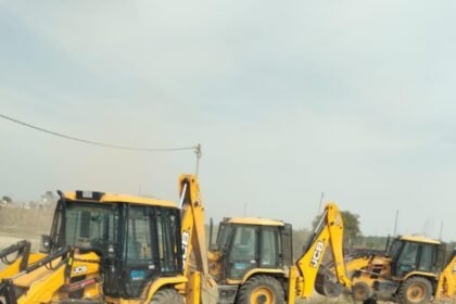 Bulldozer action against illegal encroachments in flood-prone area; land worth ₹30 crore cleared. IMAGE CREDIT TO AUTHORITY