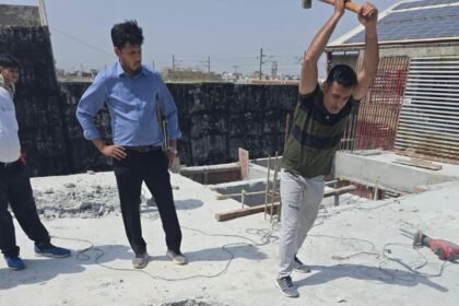 GDA Bulldozer Roars in Ghaziabad: Illegal Constructions Demolished in Lajpat Nagar and Shyam Park IMAGE CREDIT TO AUTHORITY