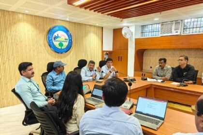 Corporation Officials Hold Joint Meeting on Park Renovation IMAGE CREDIT TO नगर निगम