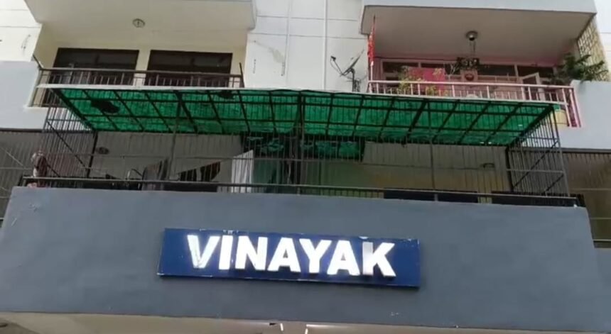 Mother Satnam’s body was found in a flat under suspicious circumstances; her son died by suicide after jumping from the 13th floor. IMAGE CREDIT TO रिपोर्टर