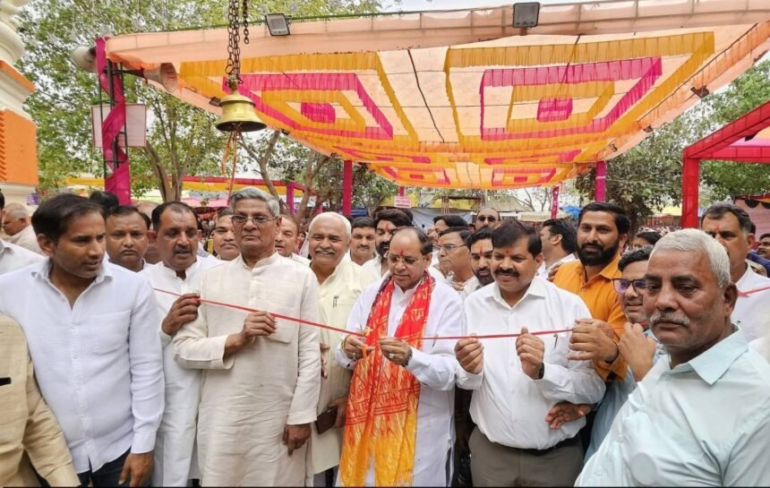 Grand inauguration of the Mahamaya Devi Temple fair; an immense crowd of devotees gathered on the first day of Navratri IMAGE CREDIT TO नगर पालिका