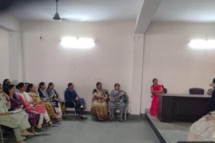 A workshop on personality development and aesthetics was organized, providing employment-oriented guidance to the female students IMAGE CREDIT TO विद्यालय