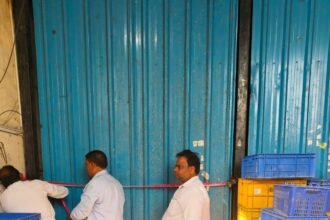 GDA cracks down on illegal constructions in Ghaziabad: Illegal warehouses of BlinkIt and BigBasket sealed in Shastri Nagar and Kavi Nagar IMAGE CREDIT TO प्राधिकरण