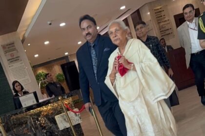 Sahibabad decorated to welcome Governor Anandiben Patel, with a grand event held in the presence of administrative officials. IMAGE CREDIT TO होटल