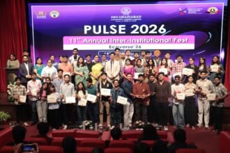 Excitement for Pulse 2026 at IMS Ghaziabad reaches its peak, as students sway to Kanika Kapoor’s songs. IMAGE CREDIT TO इंस्टीट्यूट