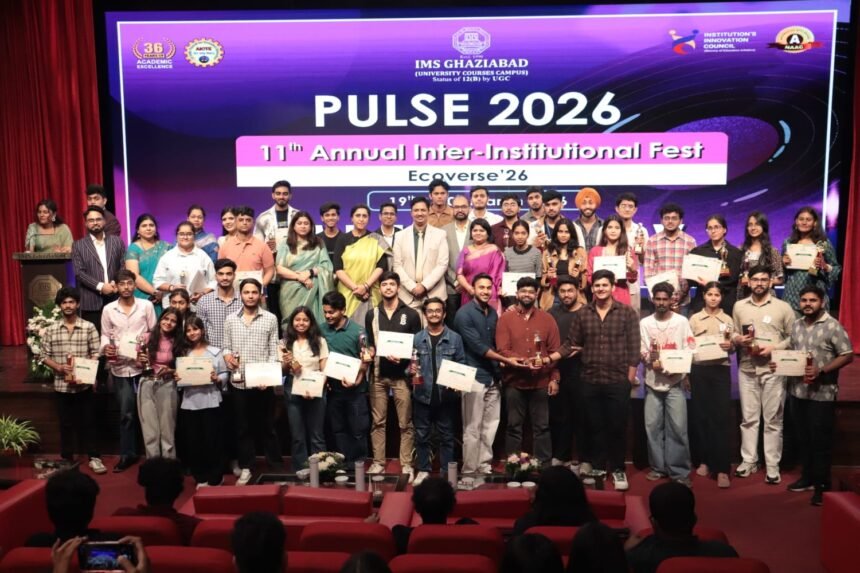 Excitement for Pulse 2026 at IMS Ghaziabad reaches its peak, as students sway to Kanika Kapoor’s songs. IMAGE CREDIT TO इंस्टीट्यूट