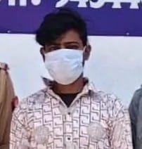Fugitive rape accused arrested; police sent him to jail. IMAGE CREDIT TO पुलिस