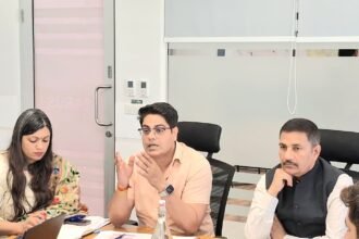 A review meeting on the preparations for the inauguration of Noida International Airport in Jewar was held under the chairmanship of the Divisional Commissioner. IMAGE CREDIT TO सूचना विभाग