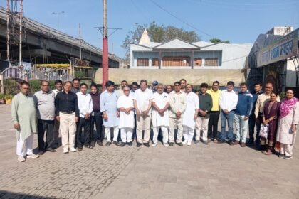 In protest against the TET pass requirement, a major rally is planned at Ramleela Maidan on April 4, with the strategy finalized in a Meerut division meeting. IMAGE CREDIT TO फेडरेशन