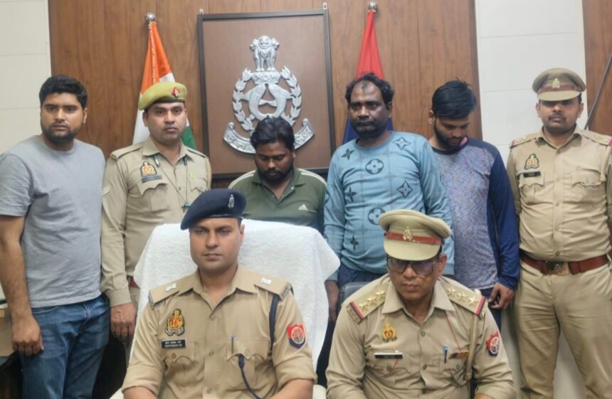 Loni Border police arrested three accused with a consignment of fake ₹500 notes. IMAGE CREDIT TO POLICE