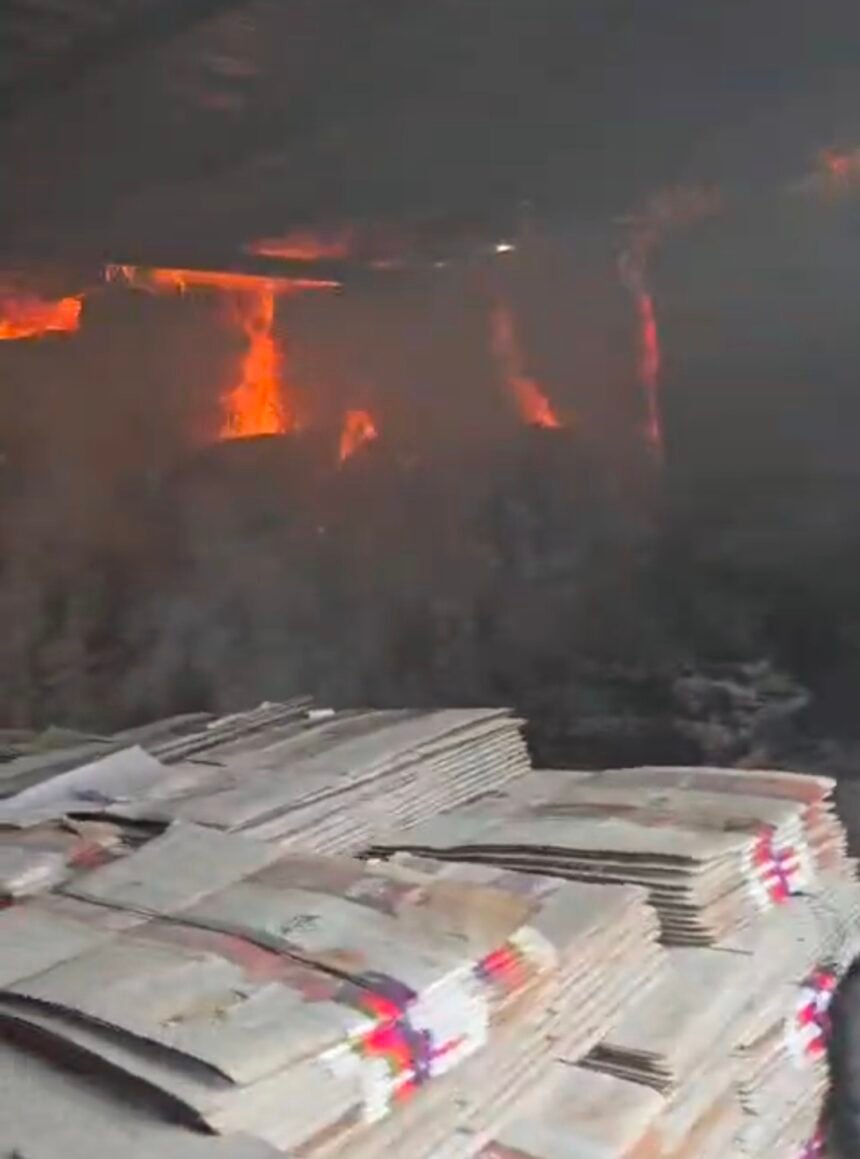 A fire broke out in two factories in an industrial area; the fire department managed to bring the blaze under control. IMAGE CREDIT TO फायर ब्रिगेड