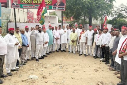 Strong show of SP’s power from Shamli at the Dadri rally. IMAGE CREDIT TO रिपोर्टर