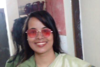 The daughter of a stamp vendor became an Assistant Commissioner, achieving success on her first attempt. IMAGE CREDIT TO रश्मि कुमारी प्रोफाइल फोटो