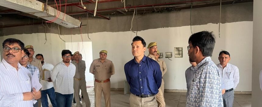 Following the model of Bharat Mandapam, a grand 'Bunkar Mart' is being prepared in Ghaziabad, and the Vice Chairman expressed displeasure over its slow progress. IMAGE CREDIT TO प्राधिकरण