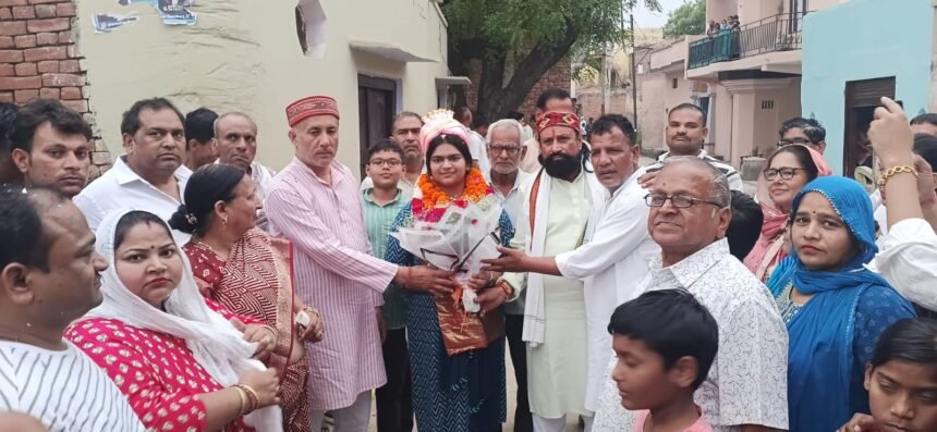 Success in the very first attempt at the PCS exam: Soumya Bansal secured the 100th rank in the state, celebrated in her village. IMAGE CREDIT TO REPORTER