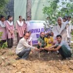 Nirvika Foundation conveyed a message of environmental conservation by carrying out a tree plantation drive. IMAGE CREDIT TO फाउंडेशन