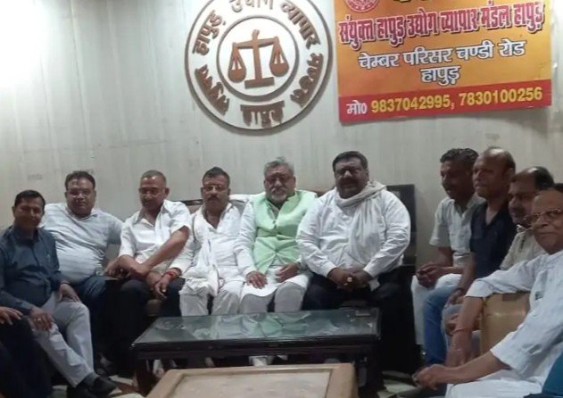 Uproar over garbage fee: Traders express anger, warn of protest movement. IMAGE CREDIT TO REPORTER