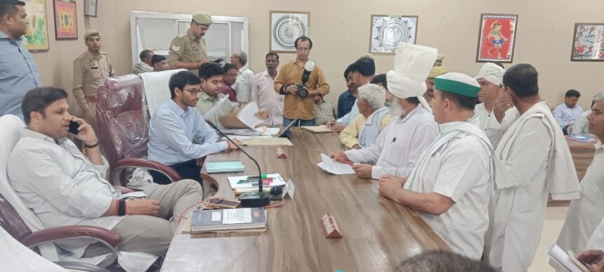 Even after the wire theft, repairs were not done; District Magistrate takes strict action, fines the Executive Engineer ₹21,000, and orders the transfer of the Assistant Engineer IMAGE CREDIT TO रिपोर्टर