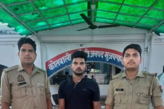 Reward of ₹10,000 accused caught for stealing cattle and committing cow slaughter; motorcycle recovered IMAGE CREDIT TO POLICE