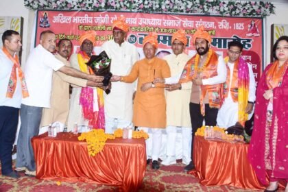 A felicitation ceremony was held after the Upadhyay community received representation in the BJP district executive committee. IMAGE CREDIT TO रिपोर्टर