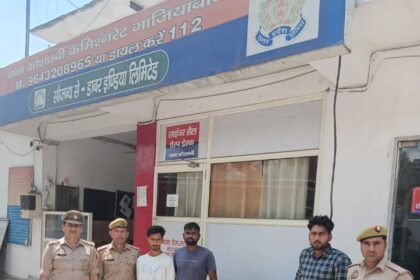 Kaushambi police arrested three accused involved in battery theft. IMAGE CREDIT TO POLICE