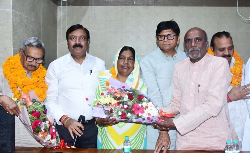Oath administered to five nominated councilors in Shamli, strengthening the municipal board. IMAGE CREDIT TO नगर पालिका