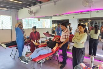 Blood Donation Camp at Yashoda Hospital in Raj Nagar Extension Successful; Large Number of People Donated Blood Voluntarily IMAGE CREDIT TO Hospital