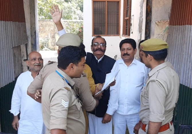 Political tensions have intensified over the Talib Khalid case, with the Samajwadi Party already involved, and now the Indian National Congress has also stepped into the matter, further escalating the situation. IMAGE CREDIT TO REPORTER