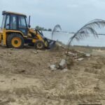 Bulldozers of GDA roar in Modinagar: Illegal colonies spread over 26 bighas demolished. IMAGE CREDIT TO AUTHORITY