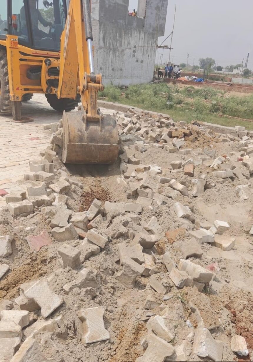 GDA bulldozer action: Illegal colony being demolished on 18 bighas in Bhikkanpur IMAGE CREDIT TO AUTHORITY